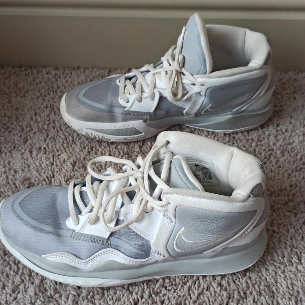 Men's Nike Kyrie Infinity TB Wolf Gray Sneakers - SIZE 8